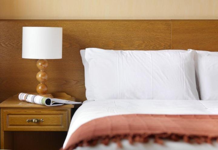 Tralee Benners Hotel Kamer foto